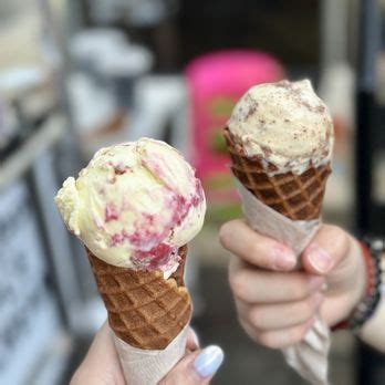 Top 10 Best Ice Cream Places near South Street District ...